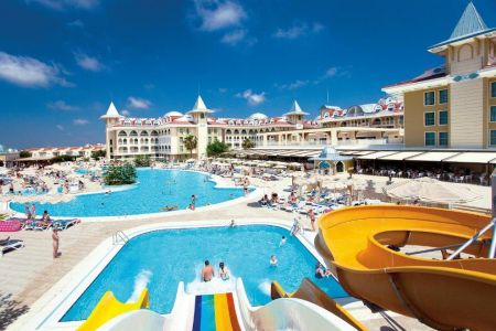 Side Star Resort