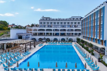 Arcanus Hotels Trendline Side