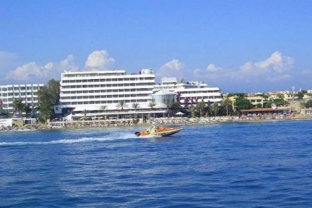 Rubi Hotel