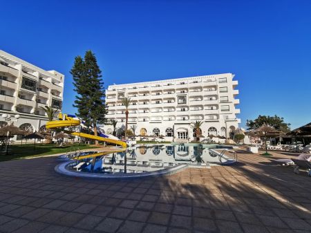 JINENE RESORT & SPA
