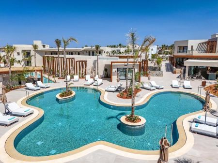 NOBLE HOTEL & SUITES-ADULTS ONLY