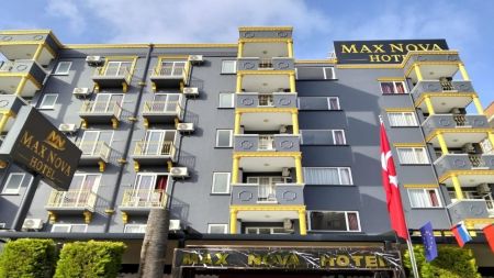 MAX NOVA HOTEL